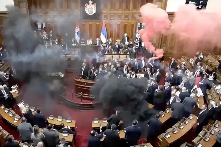 塞尔维亚愿为冲突各方提供对话之地
