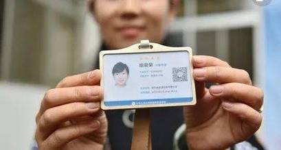 逼游客购物的云南导游被吊销导游证