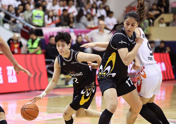 广东女篮夺FIBA亚洲女篮联赛冠军