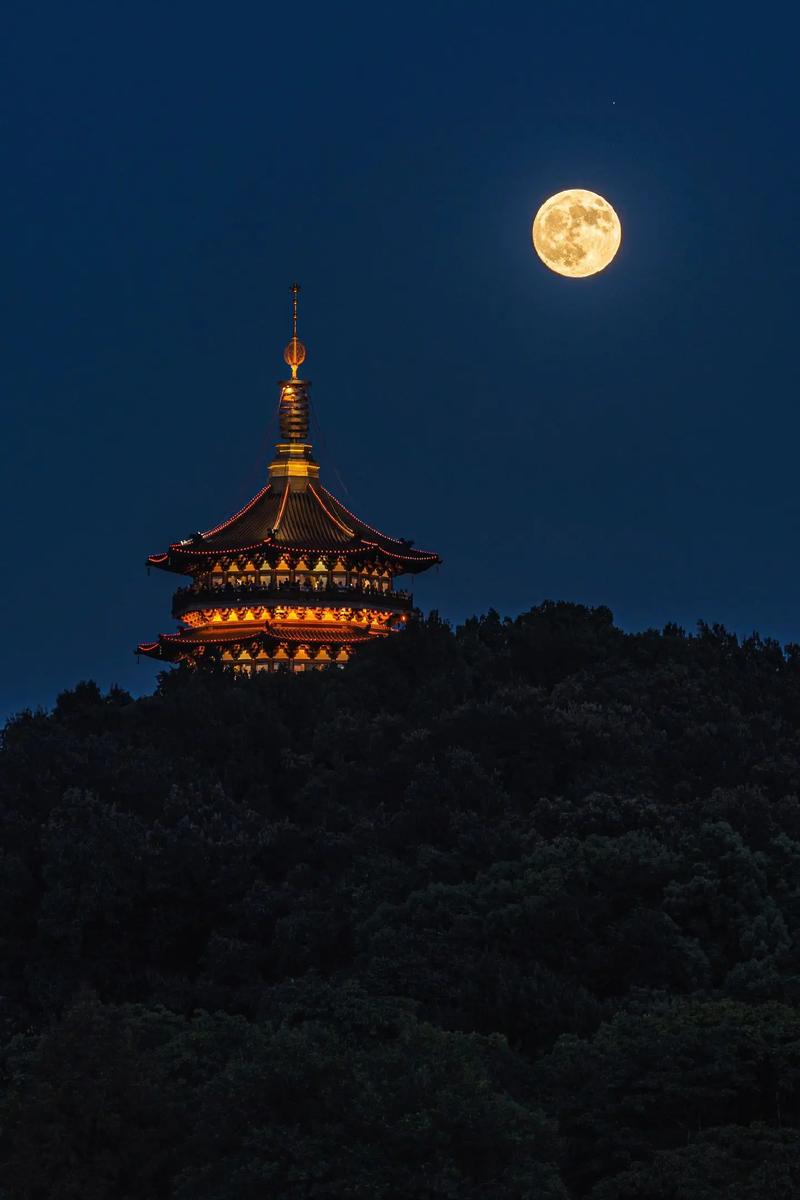 今年中秋月白天最圆