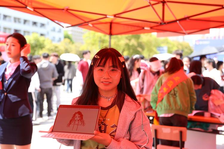 安徽师范大学给学生发150元过节费