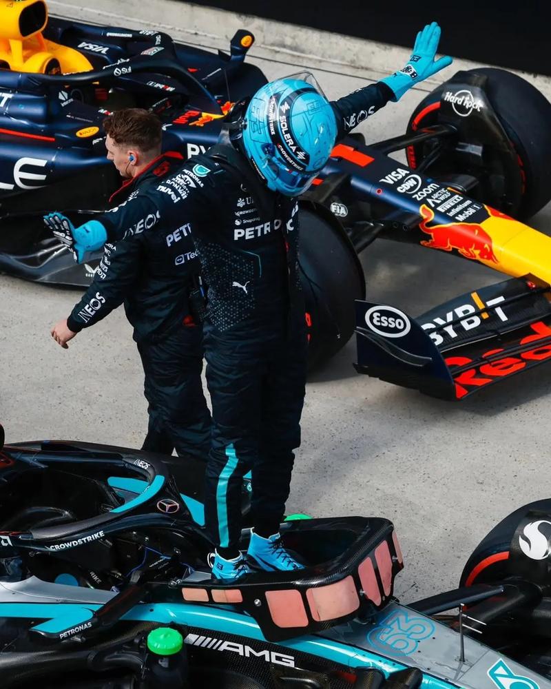 拉塞尔夺F1新加坡站冠军