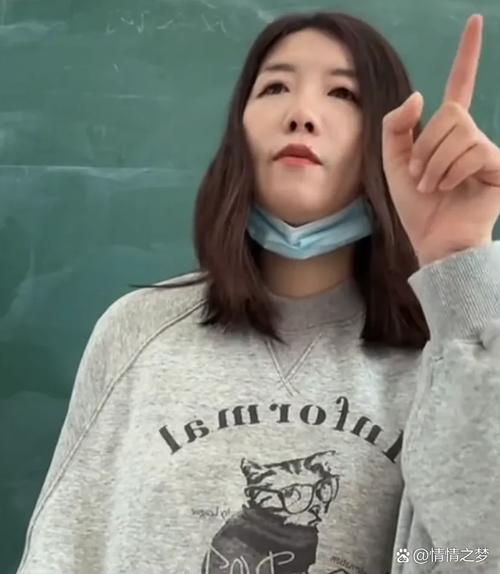 00后女老师教非遗变脸一席难求