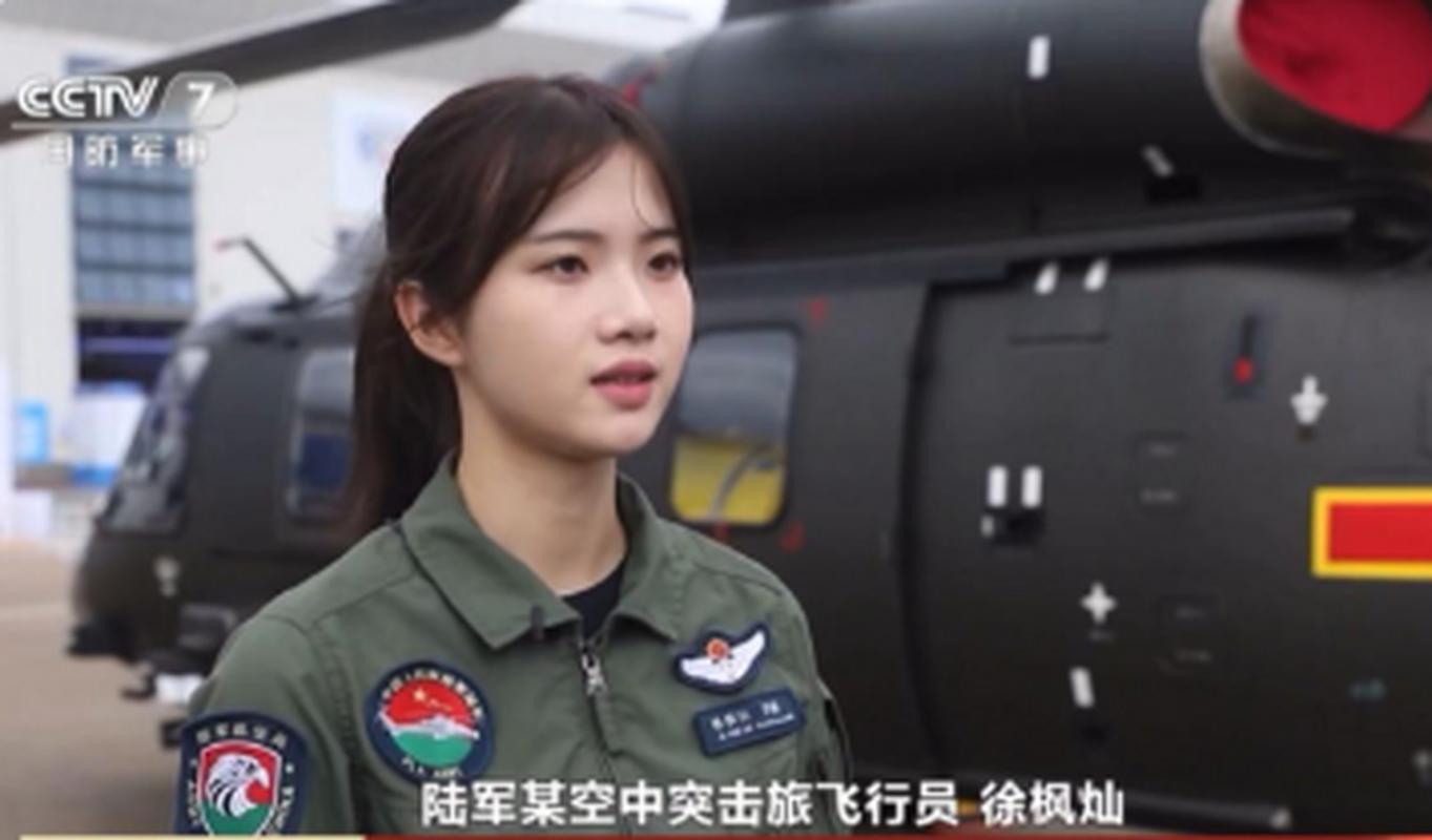 国庆坐直升机游玩 女飞行学员发声
