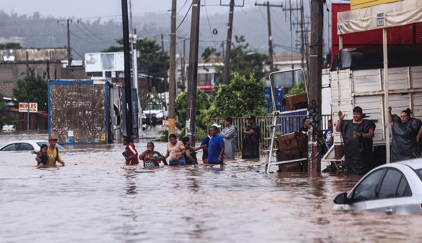 墨西哥强降雨已致28人死亡