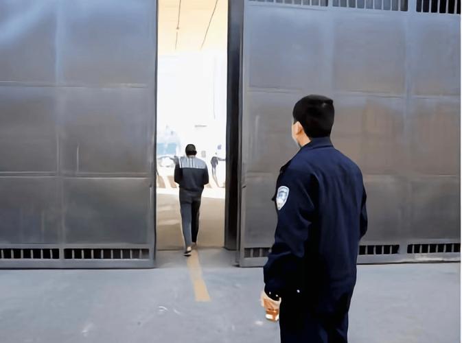 以方将囚犯转送至监狱等待释放
