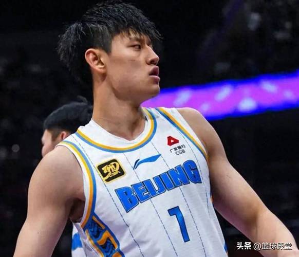 NBA篮网队宣布裁掉曾凡博