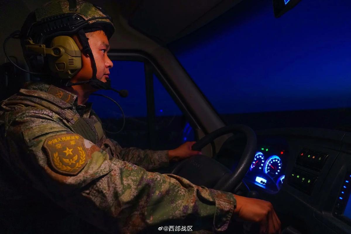 来看空军车辆驾驶专业练兵比武
