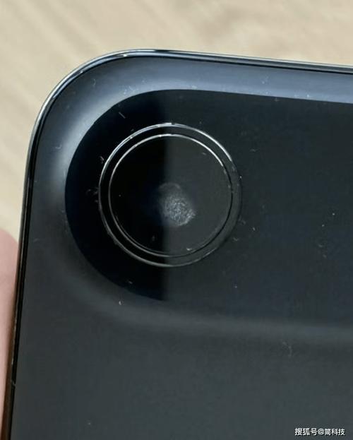iPhone 17 Pro Max被曝机身褪色