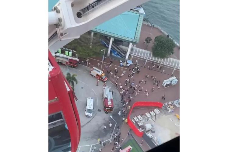 香港中环突发大火 一大楼陷入火海