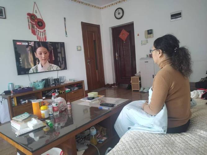 哈尔滨正式供热 居民:在家穿短袖