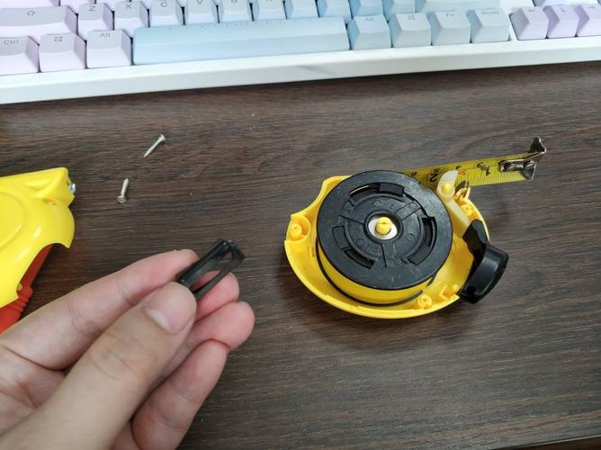 “卷尺哥”火了 修完你的修你的