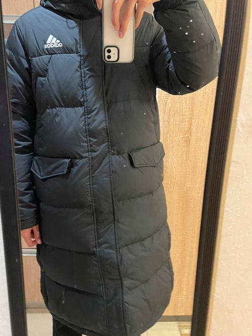阿迪达斯羽绒服竟是雪中飞代工的