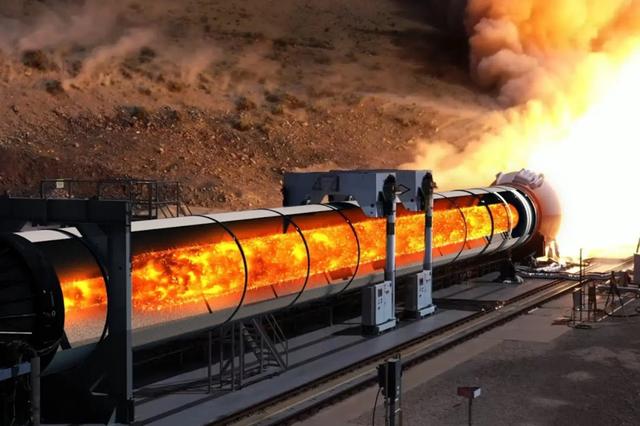中国氢氧火箭发动机试车成功