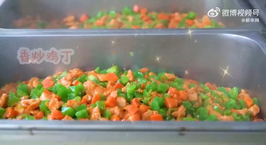 高铁推出17元盒饭:门店现炒