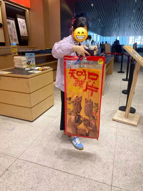最低3元1碗 年轻人抢着去博物馆炫饭