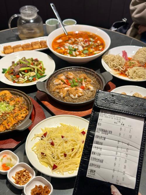 最低3元1碗 年轻人抢着去博物馆炫饭