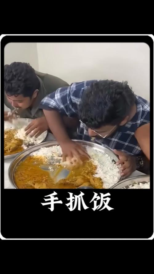 深圳地铁回应印度人在车上吃手抓饭