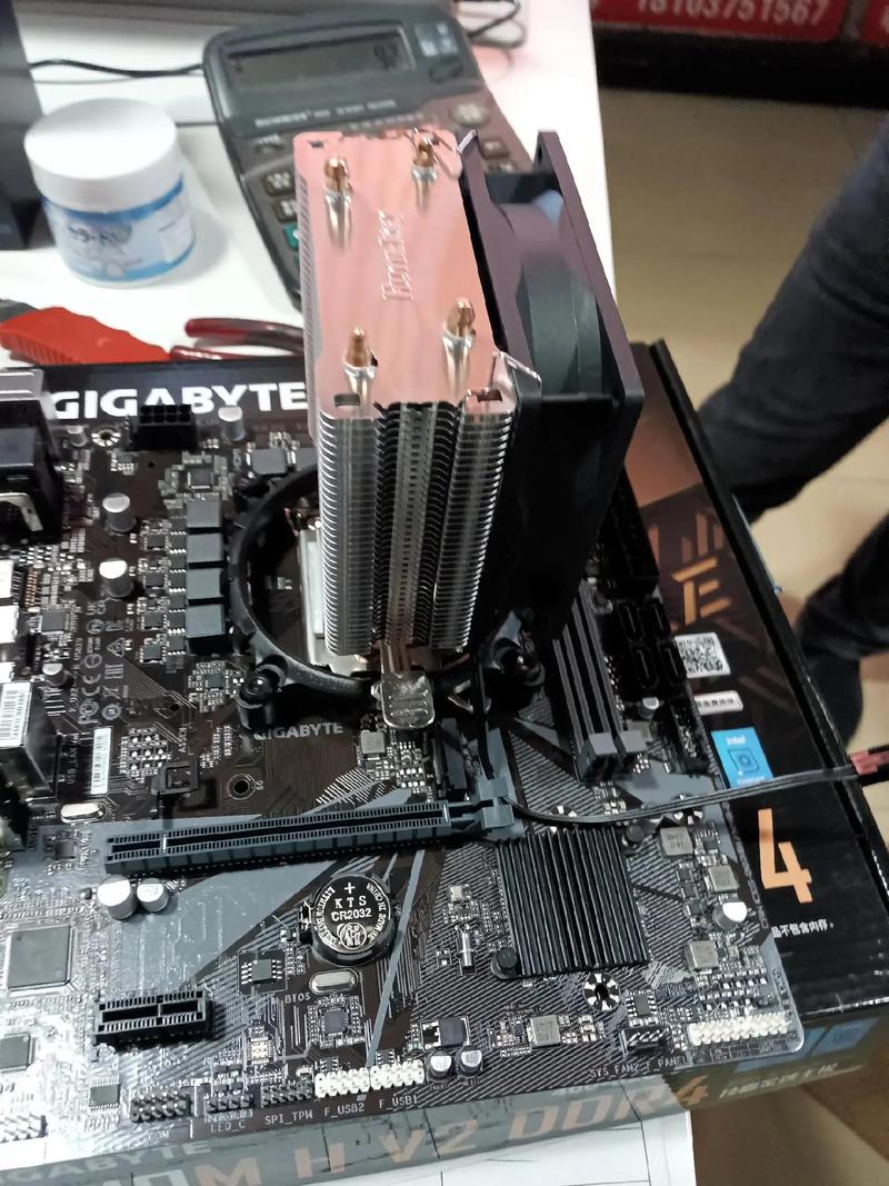 电脑如何自己组装