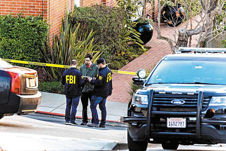 美国三名男子假冒FBI持枪闯入民宅