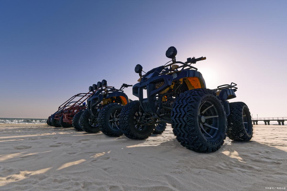 女子体验沙滩车侧翻18根肋骨断裂