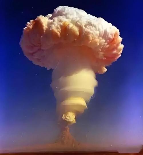 原子弹心脏的炸药竟是木棒搅出来的