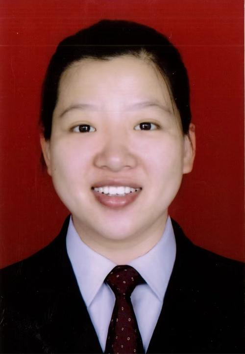 “75后”冯海燕拟升正厅