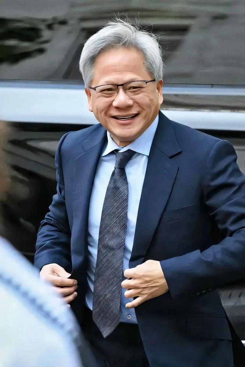 黄仁勋与韩财阀吃饭高喊全场免单