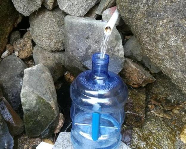 居民家自来水有蓝色沉淀物 当地回应