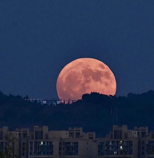 “超级月亮”又要来了