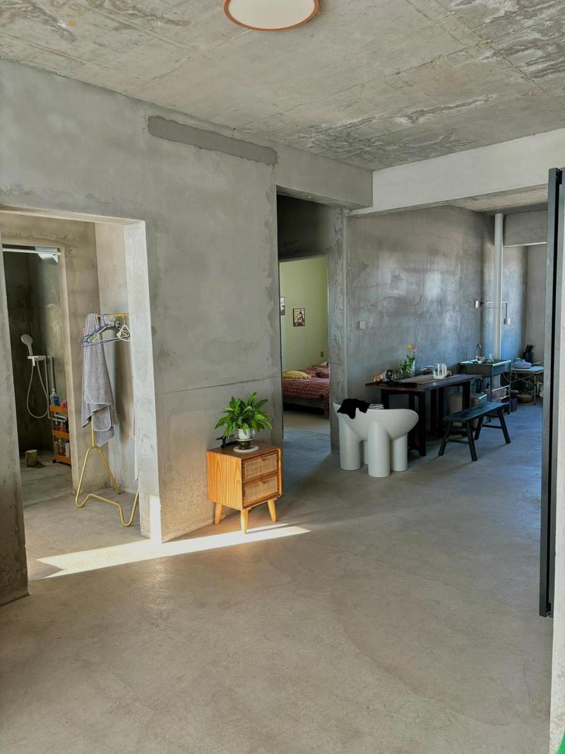 90后小伙花7000元装修入住毛坯房