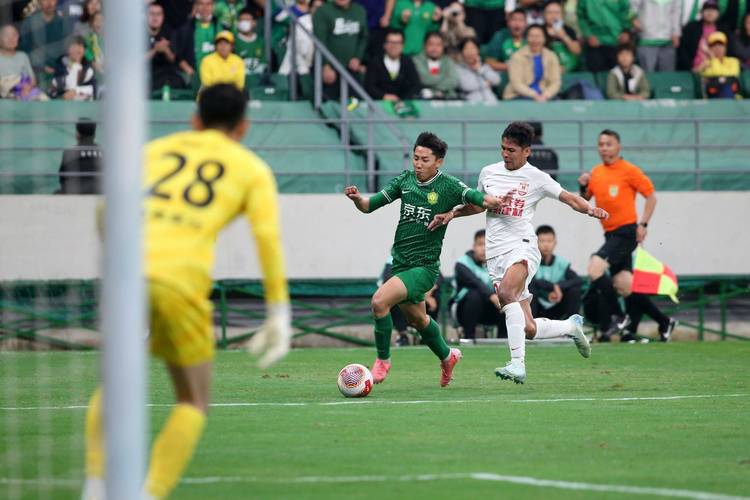 长春亚泰0比4北京国安