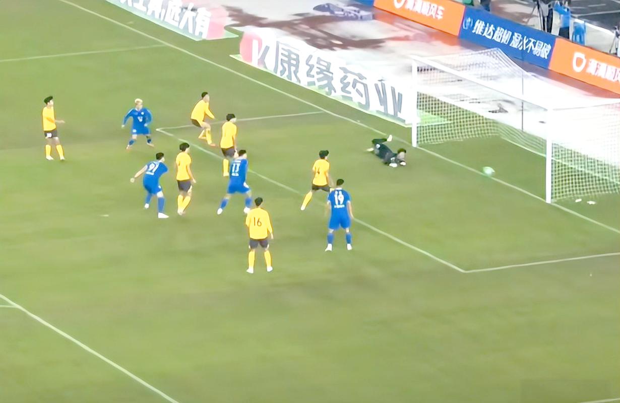 泰州点球大战胜南通 夺苏超冠军