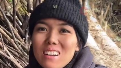 荒野求生“冷美人”美甲睫毛仍坚挺