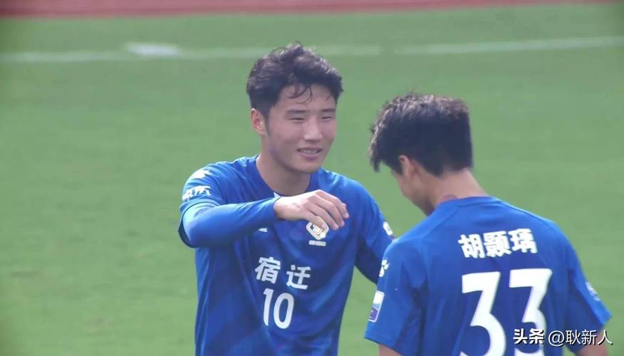 泰州登顶苏超 书记进更衣室道贺