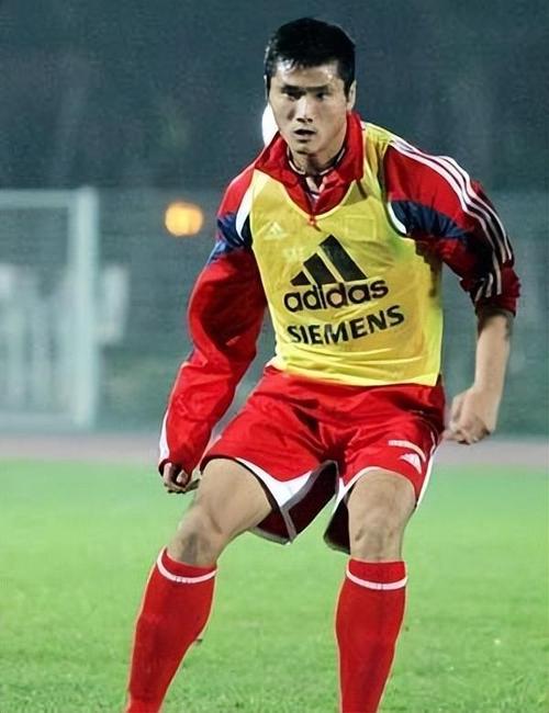 邵佳一曾任国足梯队主帅和国足助教