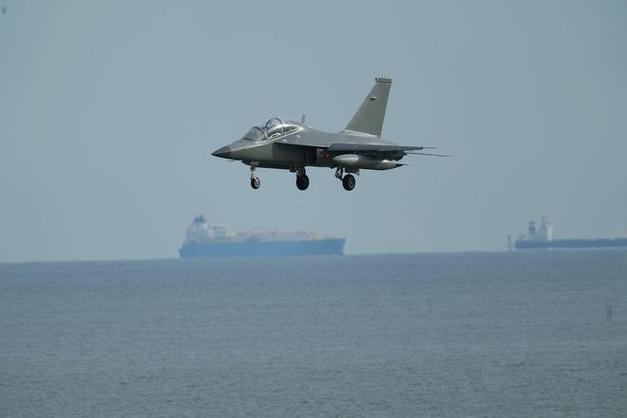 台媒热议解放军攻击-21无人机