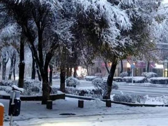 乌鲁木齐特大暴雪破纪录