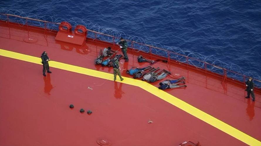 一油轮在索马里以外海域遭劫