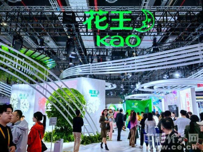 进博会上的“全勤生”