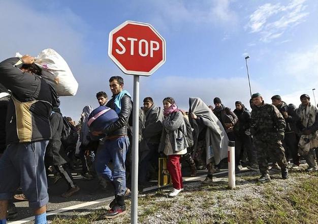 海关数据库出故障 乌关闭出入境通道