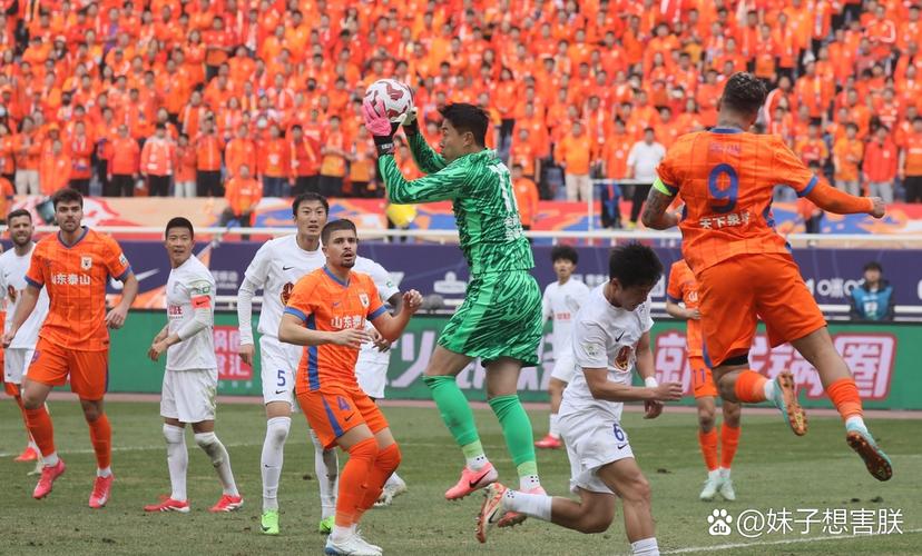 重庆足球时隔1265天重回中超