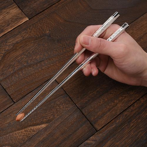 纯银筷子10元一双靠谱吗