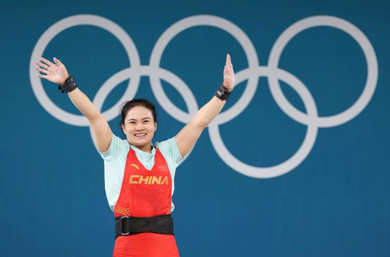 罗诗芳卫冕女子举重59公斤级金牌