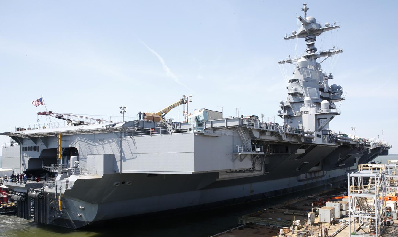 美“福特”号航母进入加勒比海地区