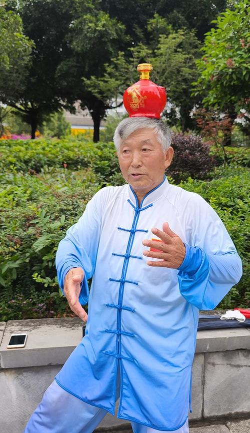 81岁阿伯参加全运会