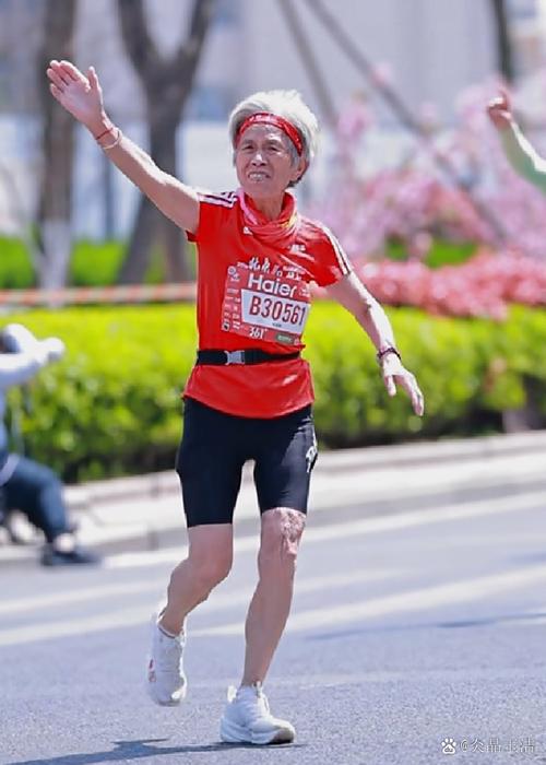 81岁阿伯参加全运会