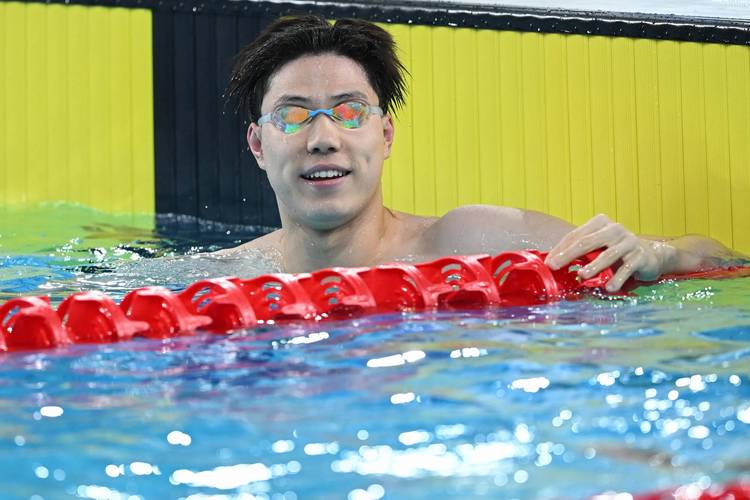 覃海洋回应犯规：自己都笑了