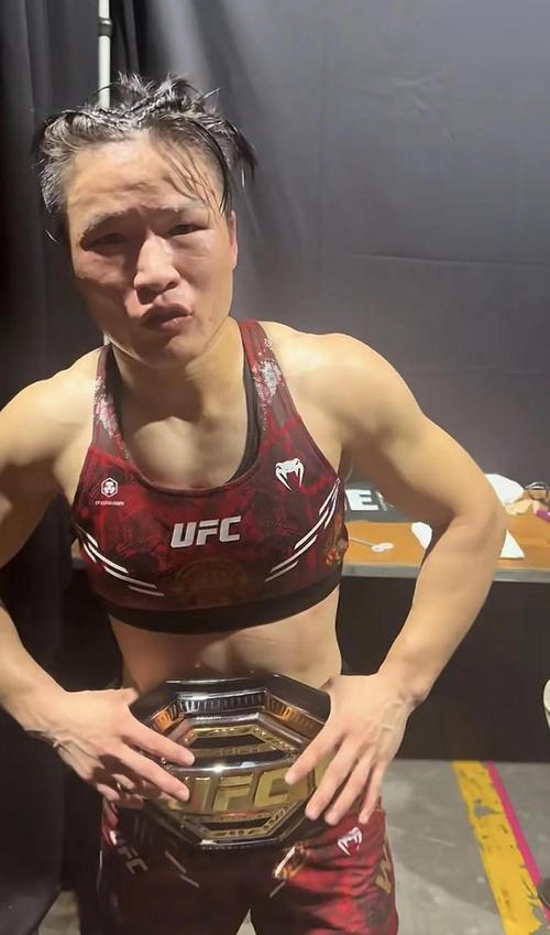 李景亮采访张伟丽