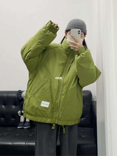 洗衣店老板：羽绒服别买军绿色卡其色